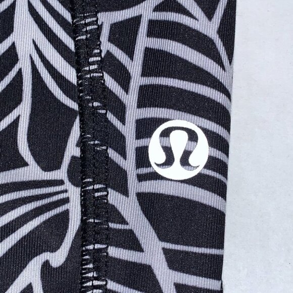 LULULEMON run a marathon crop II leggings in black and white size 4 - Picture 14 of 15
